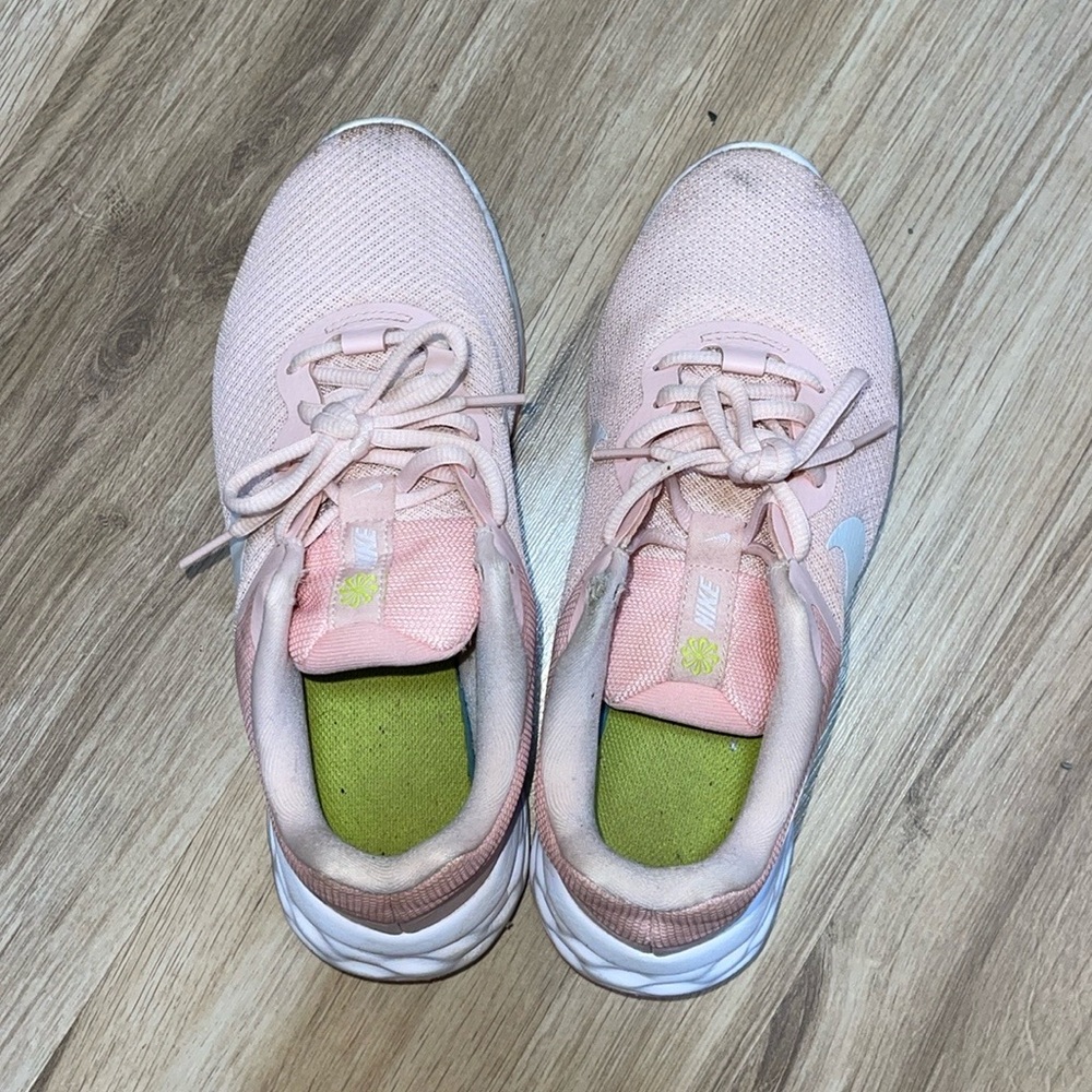 Nike shoes